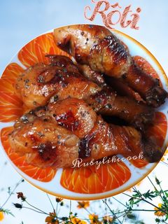Hình của món Đùi gà Rôti mặn ngọt thơm phất.