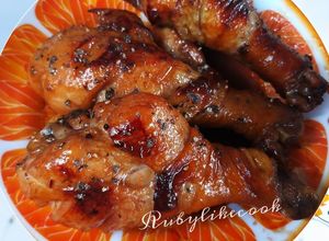 Hình của món Đùi gà Rôti mặn ngọt thơm phất.