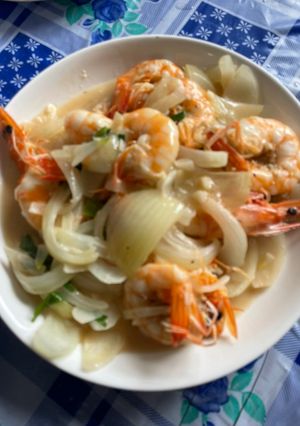 Hình của món Tôm xốt cốt dừa.