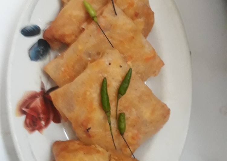 Easiest Way to Prepare Delicious Martabak Mie Telur Kulit Lumpia