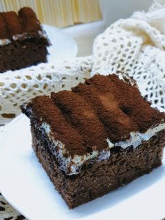 صورة لوصفة كيكة الكاكاو بالكريمه الرائعه 😋