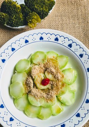 Una foto de Brócoli al vapor sin vaporera by Andrea 🥰 + tronquitos de brócoli al gomasio 🥦 1 planta, 2 recetas