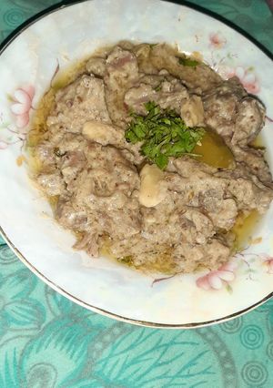A picture of Chicken white Almond handii.
