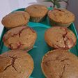 Muffin de harina integral con frutilla y coco