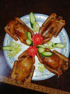 صورة لوصفة حمام محشي خطير بالرز المكرمل والبصل