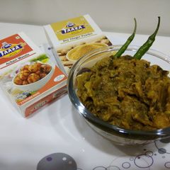 A picture of Achari Masala Zuchinni Veggie.