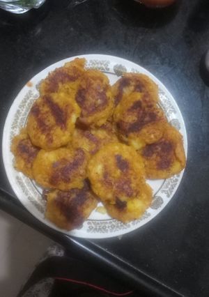 બટેટા ની ટિક્કી (potato tikki recipe in Gujarati) રેસીપી મુખ્ય ફોટો