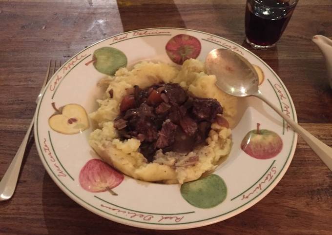 Step-by-Step Guide to Make Homemade Beef cheek stew (serve with mash!)