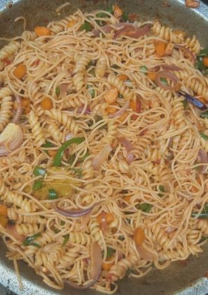 A picture of Spaghetti Macaroni Stir fry.