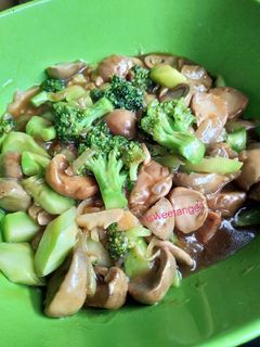 Foto resep Brokoli cah jamur