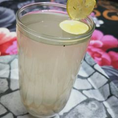 A picture of Nimbu pani.