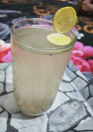 A picture of Nimbu pani.