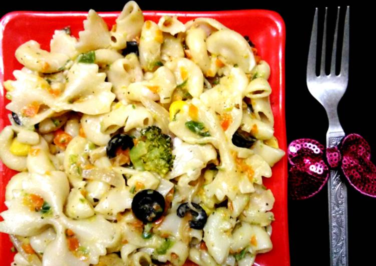 Recipe of Ultimate Creamy Vegetable Pasta Without Cheese And Cream