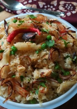 A picture of Pasta fried rice.