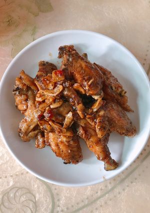 Hình của món Cánh gà chiên nước mắm.
