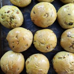A picture of Masala Buns (Atta).