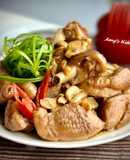 Garlic Stir-Fried Chicken Thighs / Simple Home-Style Dish