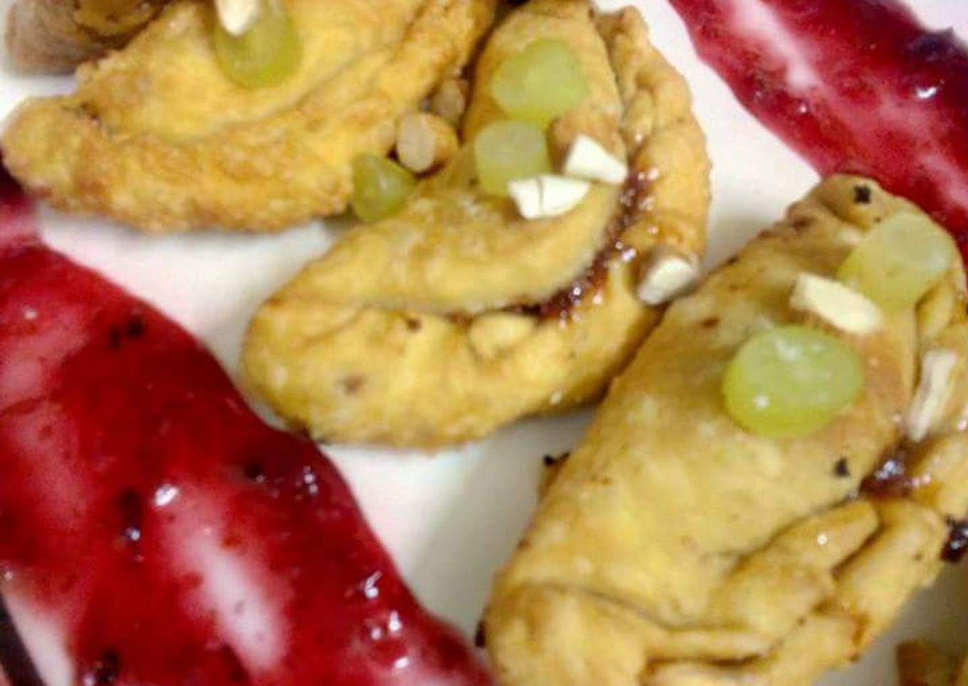 Mix fruit gunjiya