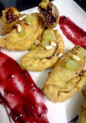 A picture of Mix fruit gunjiya.