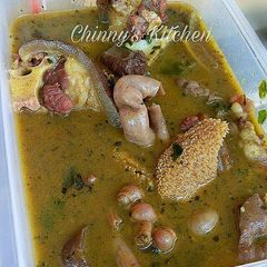 A picture of Assorted cow tail pepper soup.