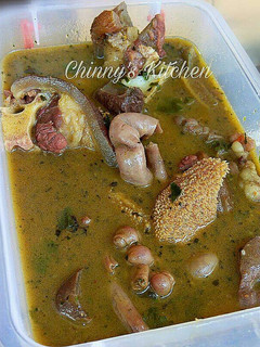 A picture of Assorted cow tail pepper soup.