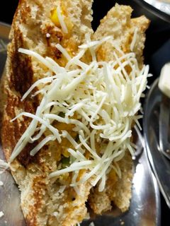 વેજ મેયો મસાલા સેન્ડવીચ(veg.mayo masala sandwich recipe gujarati) રેસીપી મુખ્ય ફોટો