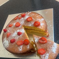 A picture of Victoria Sponge Cake.