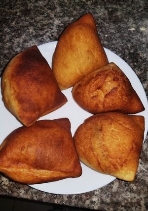 A picture of Mahamri tamu.