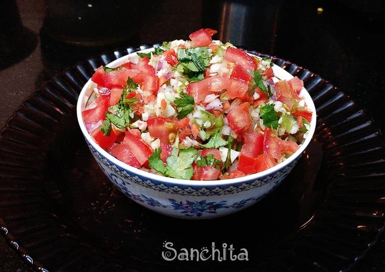 Steps to Prepare Speedy Pico de Gallo salsa