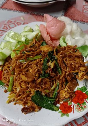 Foto resep Mie goreng tek tek ala Abang- abang