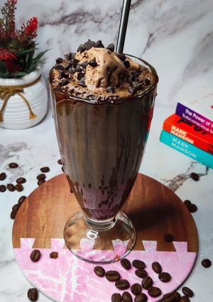 A picture of Creamy Double Chocolate Cold Coffee.