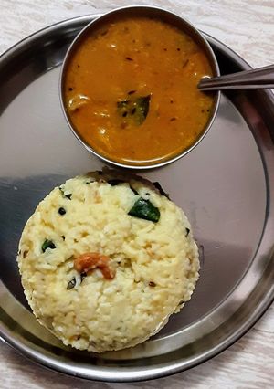 वेन /खारा पोंगल (ven/khara pongal recipe in marathi) रेसिपी चे मुख्य फोटो