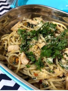 Foto resep Spaghetti Aglio Olio with Chicken
