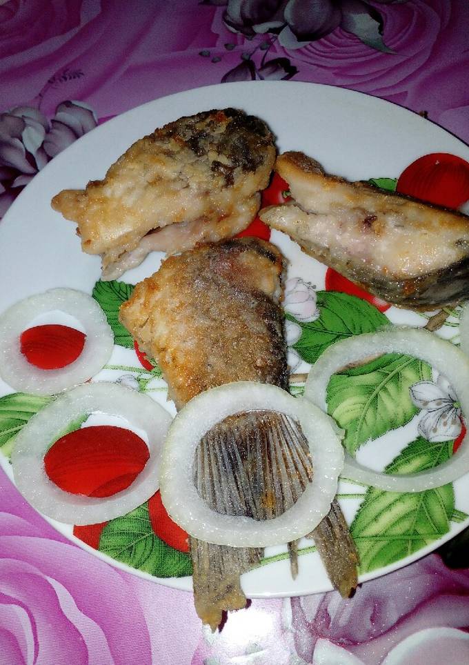 Риба жарена