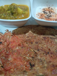 गाजर पराठा (gajar paratha recipe in hindi) रेसिपी मुख्य फोटो