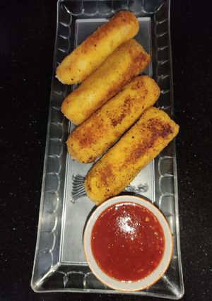 A picture of Cheesy Kabab Bread Roll.