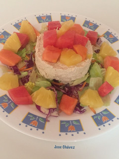 Una foto de Ensalada de pollo
