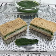 🌿🥪 Green Chutney Mayonnaise Potato Sandwich A picture of 🌿🥪 Green Chutney Mayonnaise Potato Sandwich.