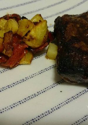 Una foto de Entrecot al horno con verduras