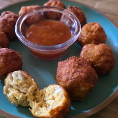 A picture of Chicken Prawn Balls.