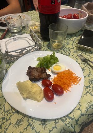Una foto de Ojo de Bife con Guarniciones