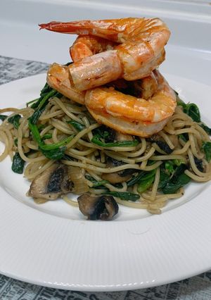 大蝦菠菜蘑菇意粉 附「實作影片」 的食譜成品照片
