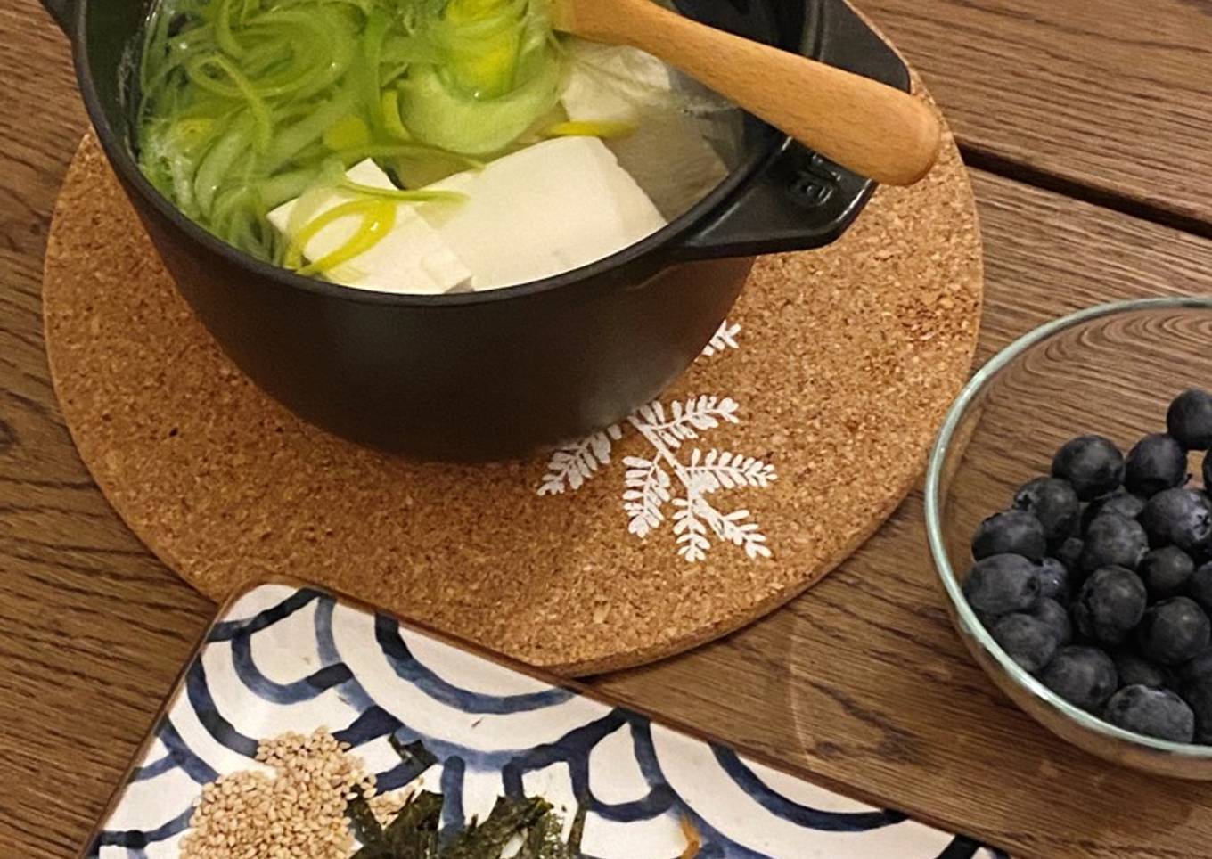 Yudofu, Japanese silken tofu simmered in konbu dashi - 湯豆腐