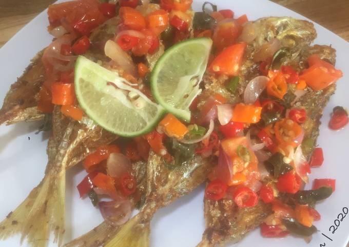 Resep Ikan Selar Goreng Sambal Dabu Dabu oleh Windri Aries