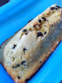 Una foto de Budín de naranja con chispas de chocolate
