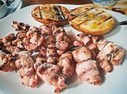 Una foto de mollejas parrilla