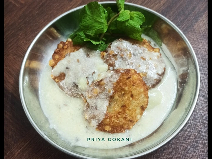 How To Make Sabudana Vada dipped in Dahi Jeera Tadka Kadhi which Delicious