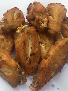 รูปของ ปีกไก่ทอดน้ำปลา