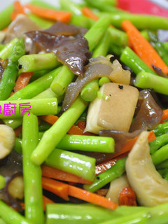 蘆筍時蔬炒杏鮑菇 的食譜成品照片