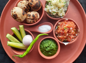 A picture of Litti Chokha.